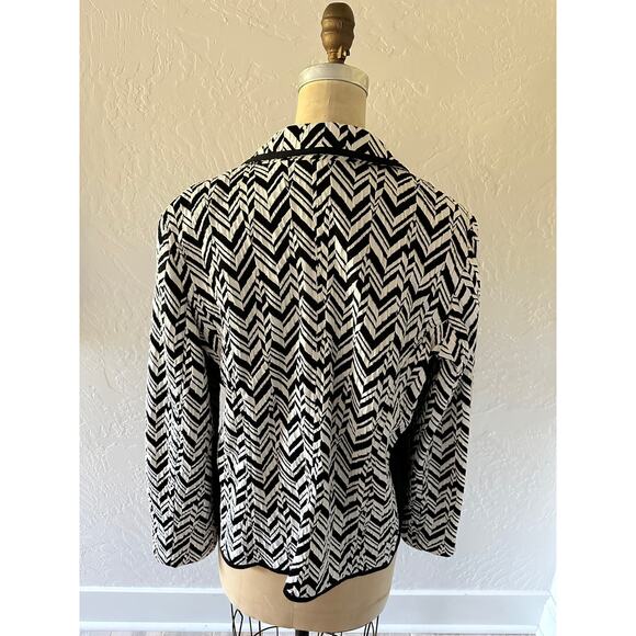 CHICOS | Womens Textured Chevron Blazer $159 Size Large One Button Mixed Media - Picture 9 of 14